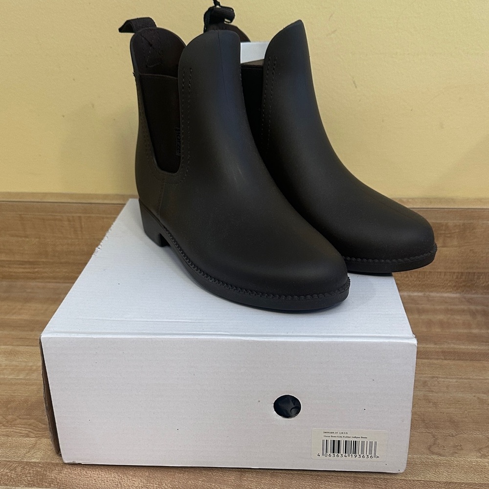 BNIB Horze Classic Brown rubber rain/Ankle Boots, Jr size 3.5